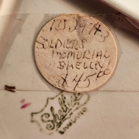 Vtg Shelley Bone China Pin  Dish Soldiers Memorial in Bega NSW Australia - Picture 5 of 9